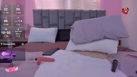 Snapshot of 01victoria chatting on February 28, 4:31 pm 01victoria online show from February 28, 4:31 pm