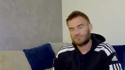 10in_deluxe online show from October 2, 7:37 am