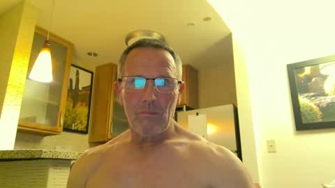 Snapshot of 13glanmorfa chatting on December 14, 2:01 am 13glanmorfa online show from December 14, 2:01 am