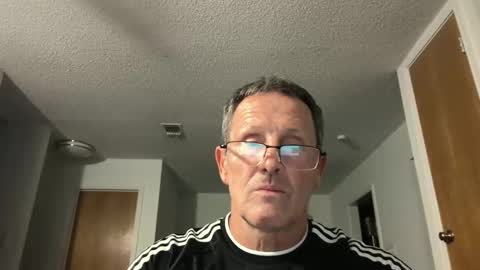 Snapshot of 13glanmorfa chatting on February 13, 4:43 am 13glanmorfa online show from February 13, 4:43 am