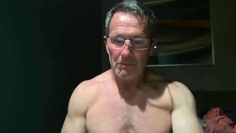 Snapshot of 13glanmorfa chatting on February 16, 4:53 am 13glanmorfa online show from February 16, 4:53 am