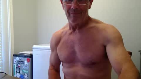 Snapshot of 13glanmorfa chatting on October 16, 8:21 pm 13glanmorfa online show from October 16, 8:21 pm