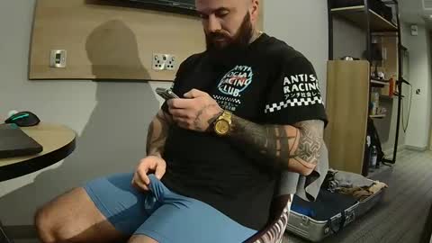 19andre90 online show from November 16, 7:41 pm