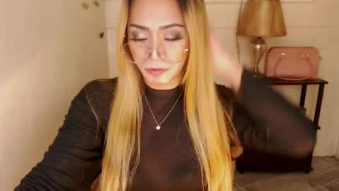 angel online show from December 23, 12:35 am