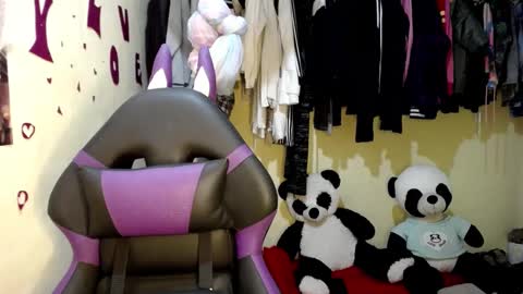 Snapshot of 1kandylove chatting on October 2, 1:12 am 1kandylove online show from October 2, 1:12 am