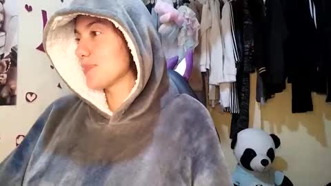 Snapshot of 1kandylove chatting on October 29, 2:25 am 1kandylove online show from October 29, 2:25 am