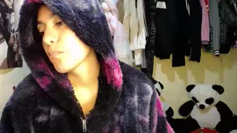 Snapshot of 1kandylove chatting on November 16, 1:11 am 1kandylove online show from November 16, 1:11 am