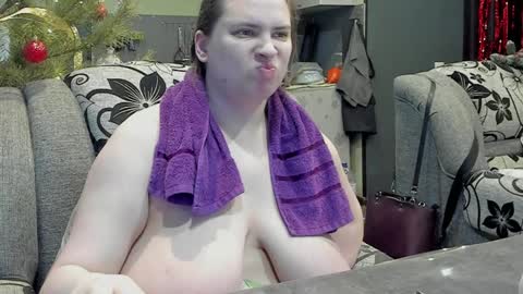 Snapshot of 1lindsey1 chatting on January 14, 11:10 am 1LINDSEY1 online show from January 14, 11:10 am