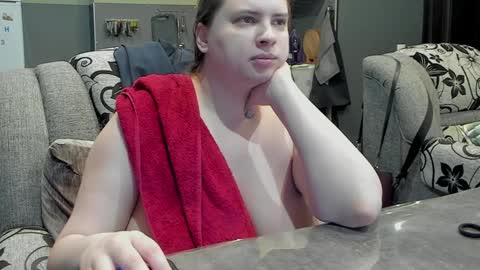 Snapshot of 1lindsey1 chatting on February 2, 8:19 pm 1LINDSEY1 online show from February 2, 8:19 pm