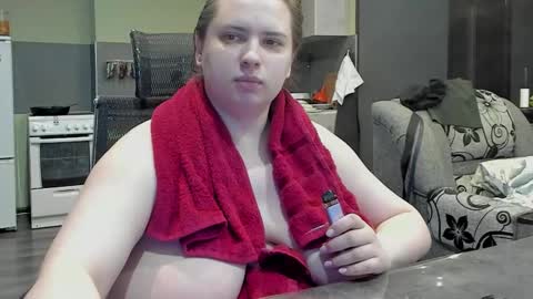 Snapshot of 1lindsey1 chatting on February 22, 8:50 am 1LINDSEY1 online show from February 22, 8:50 am