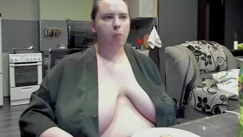 Snapshot of 1lindsey1 chatting on March 4, 2:17 am 1LINDSEY1 online show from March 4, 2:17 am