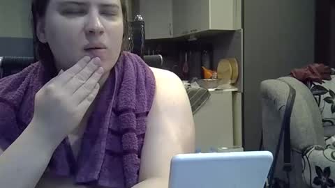 Snapshot of 1lindsey1 chatting on September 12, 8:25 am 1LINDSEY1 online show from September 12, 8:25 am