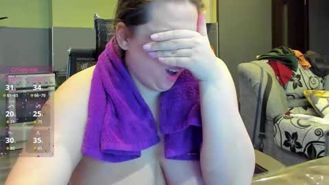 Snapshot of 1lindsey1 chatting on October 2, 12:34 pm 1LINDSEY1 online show from October 2, 12:34 pm