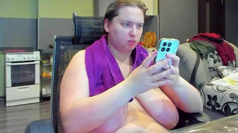 Snapshot of 1lindsey1 chatting on October 5, 2:59 pm 1LINDSEY1 online show from October 5, 2:59 pm