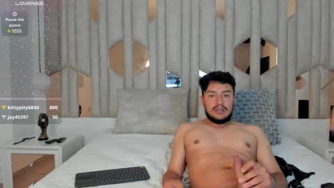 Snapshot of 1m_valery chatting on December 26, 5:30 pm Valery online show from December 26, 5:30 pm