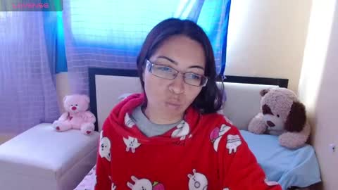 paola online show from December 12, 6:53 pm