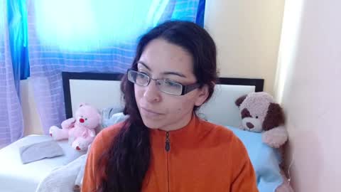 paola online show from December 20, 9:28 pm