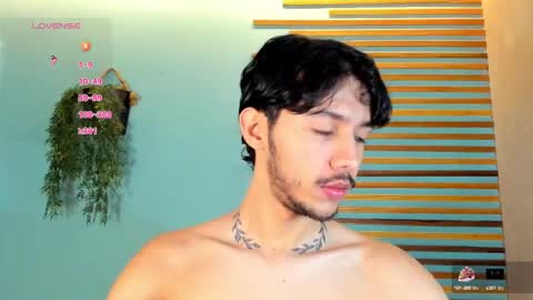 Snapshot of 1sebass chatting on September 8, 7:02 pm Sebastian online show from September 8, 7:02 pm