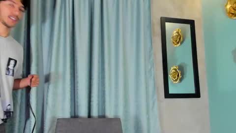 Snapshot of 1sebass chatting on October 18, 7:14 pm Sebastian online show from October 18, 7:14 pm