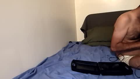 Snapshot of 1toxiclust chatting on November 9, 10:19 pm 1toxiclust online show from November 9, 10:19 pm