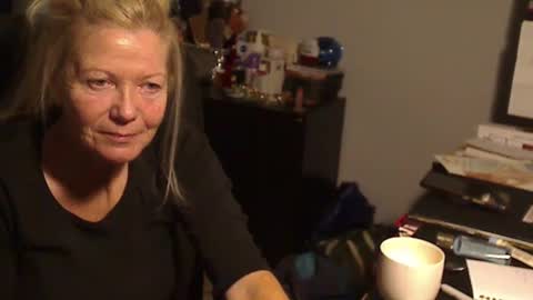 Snapshot of 1xtrahornyone chatting on December 30, 1:37 am Susan online show from December 30, 1:37 am