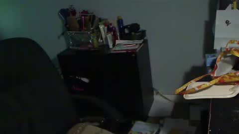 Snapshot of 1xtrahornyone chatting on October 21, 12:00 am Susan online show from October 21, 12:00 am