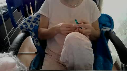 1your_hot_girls online show from March 5, 12:33 pm