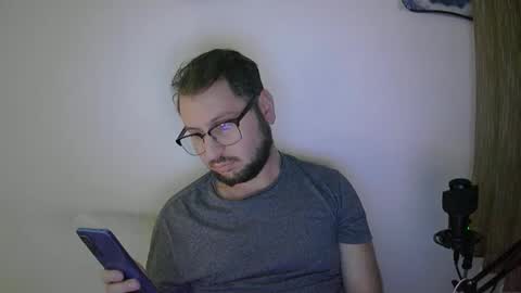 21jus online show from December 1, 7:30 pm