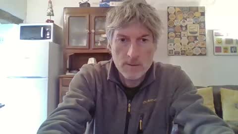 Snapshot of 22esserre chatting on December 13, 10:30 am 22esserre online show from December 13, 10:30 am