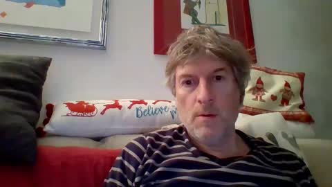 Snapshot of 22esserre chatting on December 25, 10:05 pm 22esserre online show from December 25, 10:05 pm