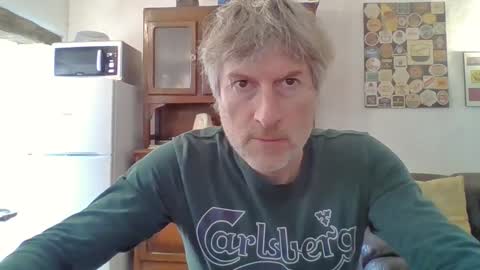 Snapshot of 22esserre chatting on December 27, 1:18 pm 22esserre online show from December 27, 1:18 pm