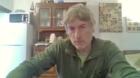 Snapshot of 22esserre chatting on October 22, 11:10 am 22esserre online show from October 22, 11:10 am