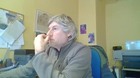 Snapshot of 22esserre chatting on December 4, 10:02 am 22esserre online show from December 4, 10:02 am