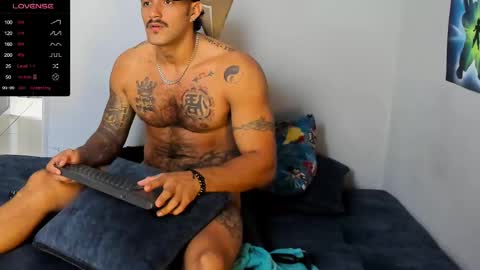 Snapshot of 27_juan chatting on March 7, 5:06 pm Yorgi online show from March 7, 5:06 pm