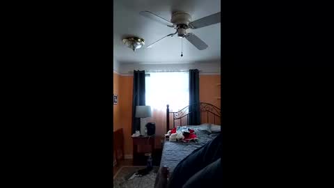 Snapshot of 32666damon chatting on December 14, 6:23 pm 32666damon online show from December 14, 6:23 pm