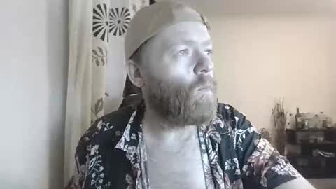 33UK online show from September 22, 12:23 am