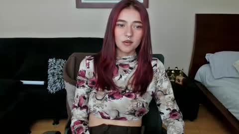 Snapshot of 3badweed3 chatting on February 12, 4:55 pm Sam online show from February 12, 4:55 pm