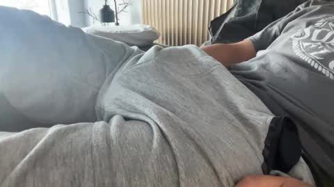 Snapshot of 3dwin96 chatting on December 13, 10:37 pm 3dwin96 online show from December 13, 10:37 pm