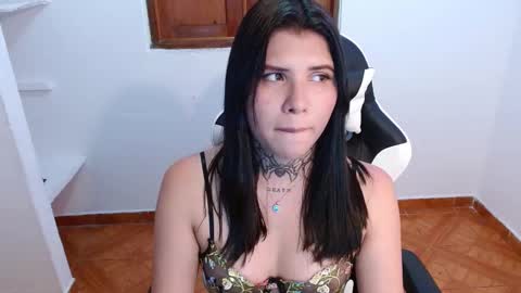 erika online show from February 11, 11:44 pm