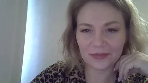 Snapshot of 3susie chatting on September 10, 7:19 am 3susie online show from September 10, 7:19 am