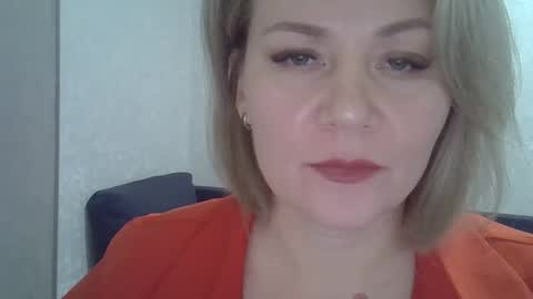 Snapshot of 3susie chatting on October 10, 8:13 am 3susie online show from October 10, 8:13 am