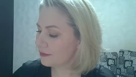 Snapshot of 3susie chatting on December 17, 4:13 pm 3susie online show from December 17, 4:13 pm