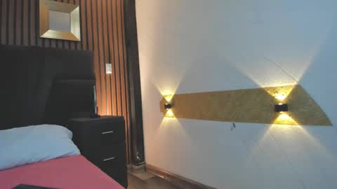 3X NAXAA online show from November 16, 12:33 pm