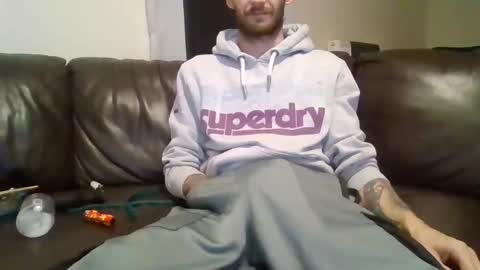 420feetloverr420 online show from October 16, 11:17 pm