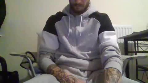 420feetloverr420 online show from October 29, 12:24 am