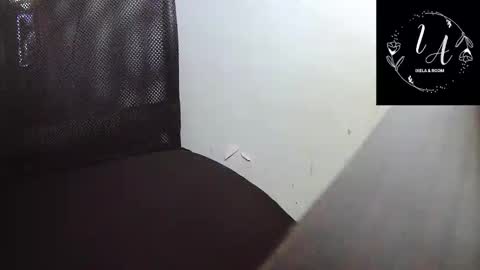 Ixela online show from March 10, 3:30 pm