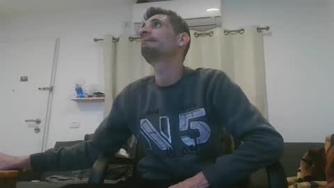 crazy101 online show from February 8, 2:26 am