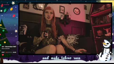 Juune online show from December 22, 7:10 pm