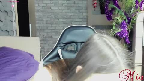 Mia my pvt is open and lovense is active online show from December 4, 4:10 am