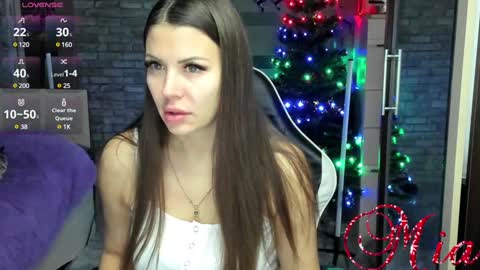 Mia my pvt is open and lovense is active online show from December 12, 4:37 am